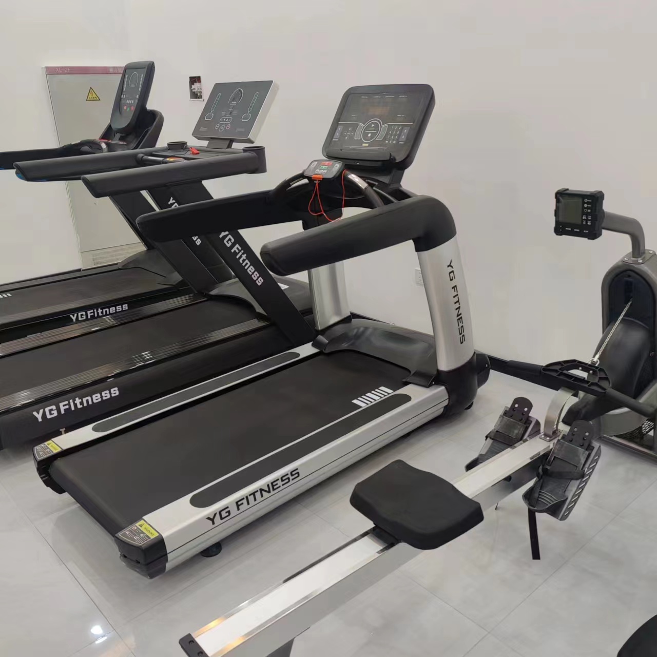 Gym Use Electric Treadmill 3 H - High And Running Gear review and price