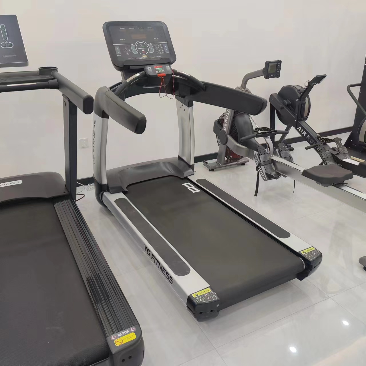 Gym Use Electric Treadmill 3 H - High And Running Gear review and price
